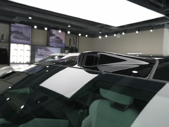 揭示纯电领克的独特设计 领克Z10到店体验