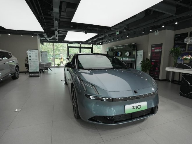 揭示纯电领克的独特设计 领克Z10到店体验