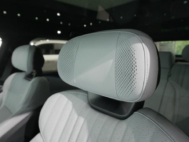 揭示纯电领克的独特设计 领克Z10到店体验