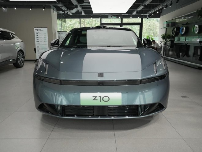 揭示纯电领克的独特设计 领克Z10到店体验