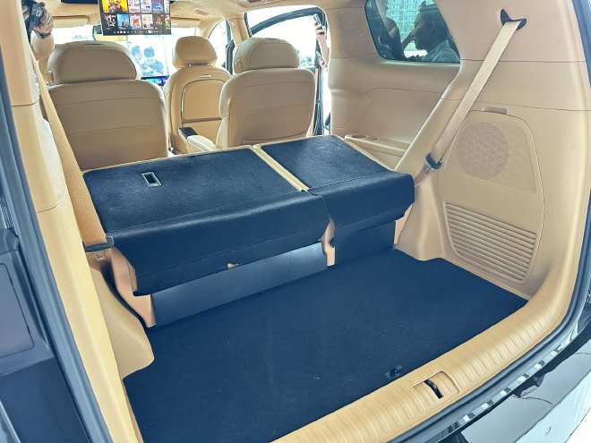 2024成都车展：全新岚图梦想家预售价34.99万元起