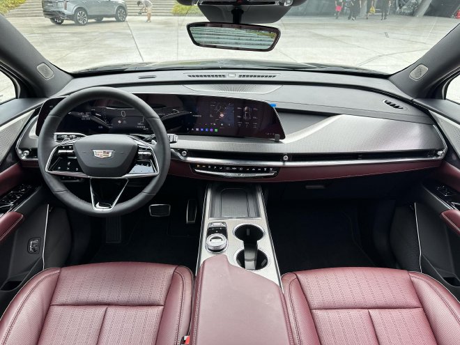 2024成都车展：凯迪拉克全新XT5正式亮相