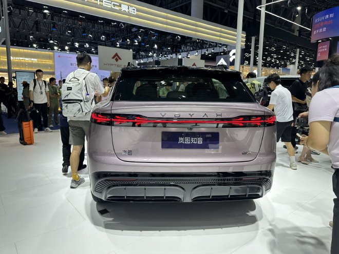 2024成都车展：岚图知音预售20.99万元起