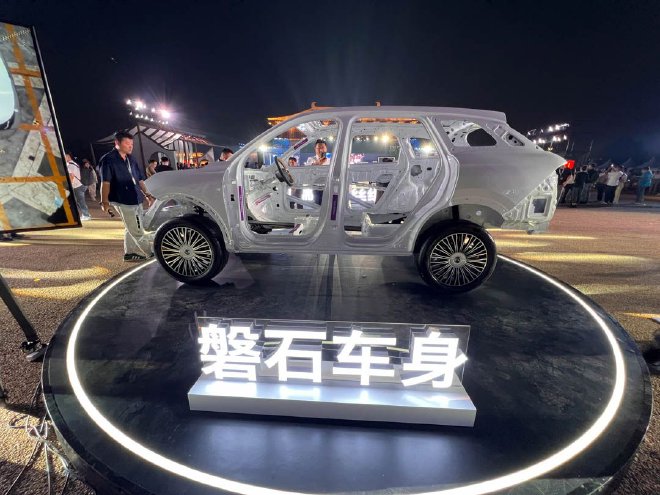 全新瑞虎9正式上市 售价15.29-20.39万元