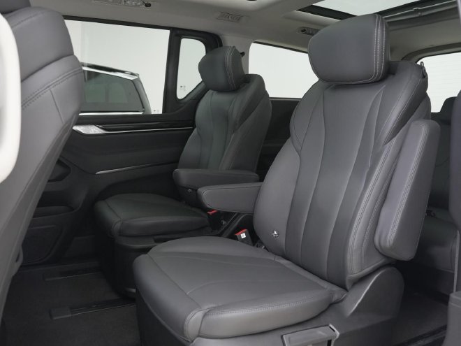 确有MAX的实力 静态体验上汽大通G10 MAX