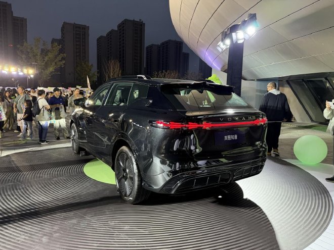 岚图知音正式上市 售价19.69万-23.69万元