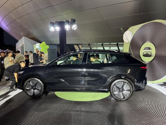 岚图知音正式上市 售价19.69万-23.69万元