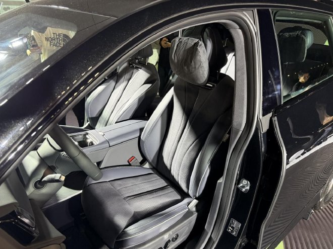 岚图知音正式上市 售价19.69万-23.69万元