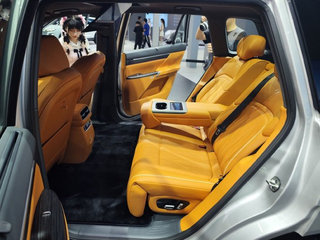 2024广州车展:东风奕派eπ008五座版上市