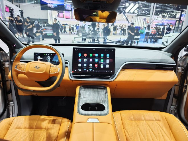 2024广州车展:东风奕派eπ008五座版上市