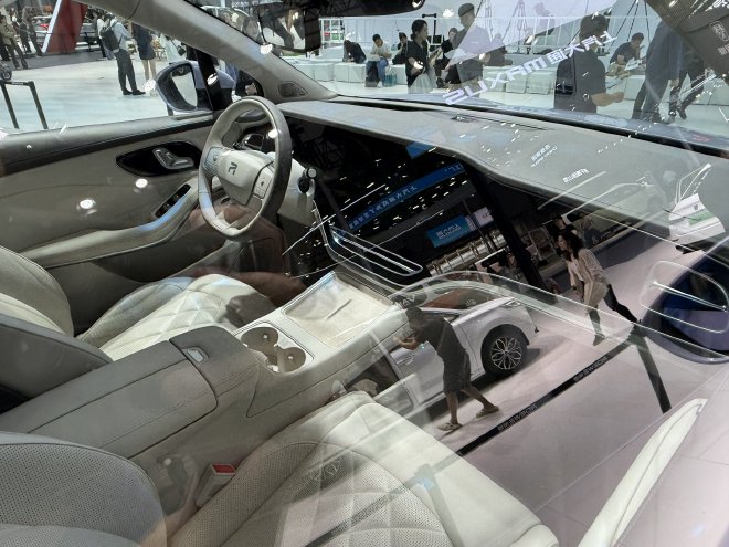 2024广州车展：上汽荣威飞凡全新R7亮相