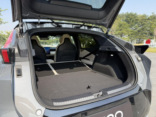 试驾领克Z20 一辆合格的“玩具”车？