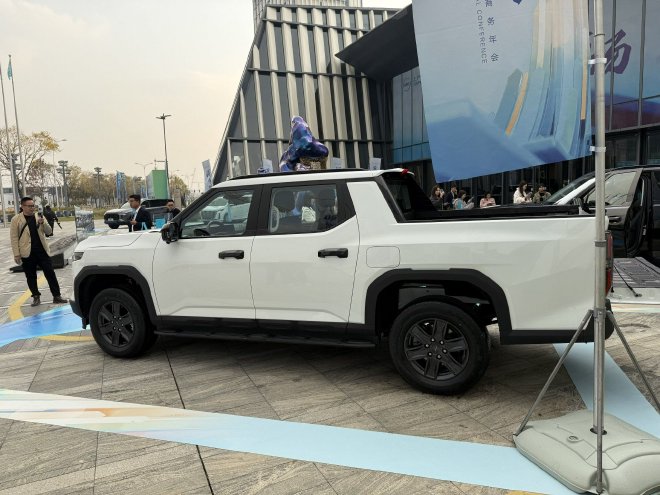 售价15.58-32.28万元 上汽大通星际X正式上市