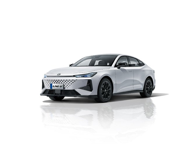 长安三款经典车型焕新上市 综合优惠后5.39万起