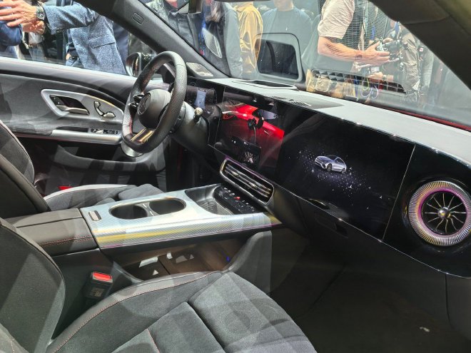 2025上海车展：奔驰Vision V概念车/CLA L等正式亮相