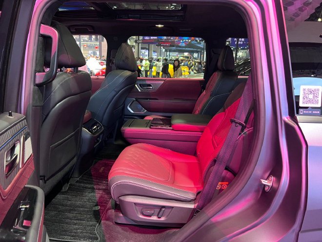 2025上海车展：英菲尼迪QX80中国首秀