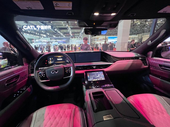 2025上海车展：英菲尼迪QX80中国首秀