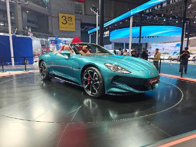 2025上海车展：上汽集团携多款车型亮相