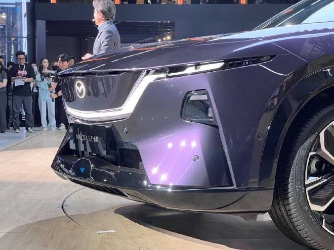 2025上海车展：长安马自达EZ-60亮相