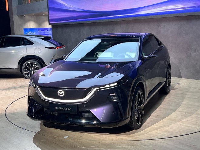 2025上海车展：长安马自达EZ-60亮相