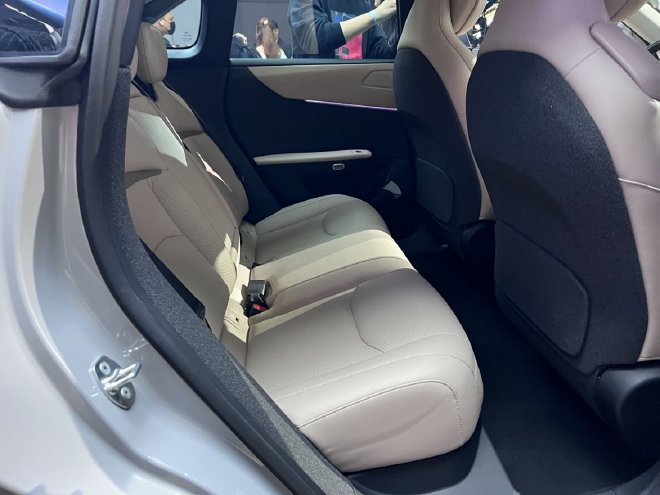 2025上海车展：长安马自达EZ-60亮相