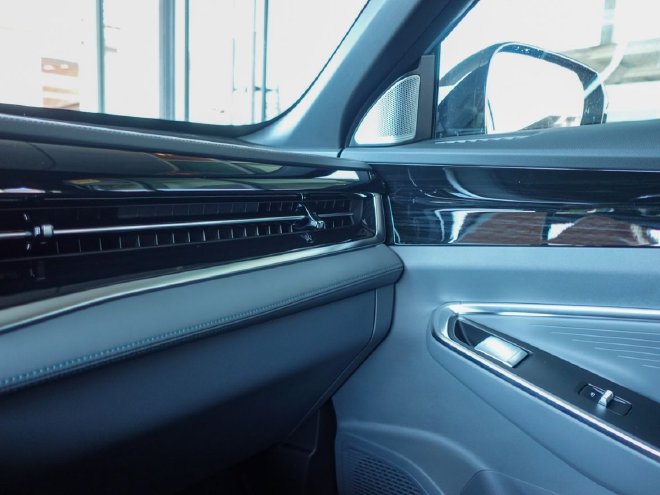 融入智能化技术 静态实拍吉利全新博越