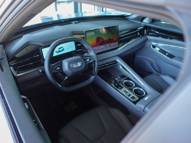 融入智能化技术 静态实拍吉利全新博越