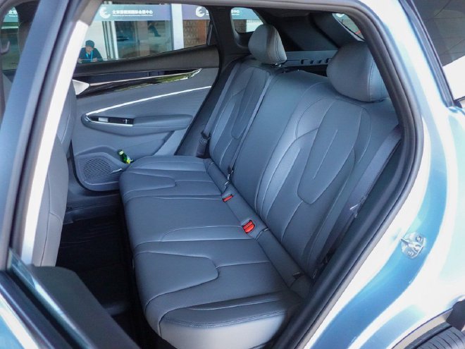 融入智能化技术 静态实拍吉利全新博越