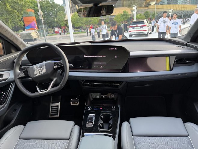 一汽奥迪Q6L e-tron与A5L双车上市 深入践行“油电共进”战略