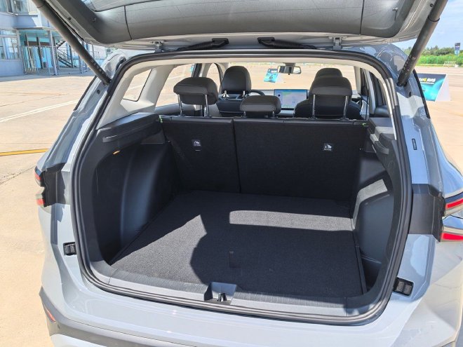 试驾捷达VS8 一款更适合全家使用的SUV