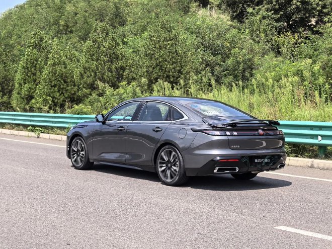 一次自我进阶 试驾长安第四代逸动