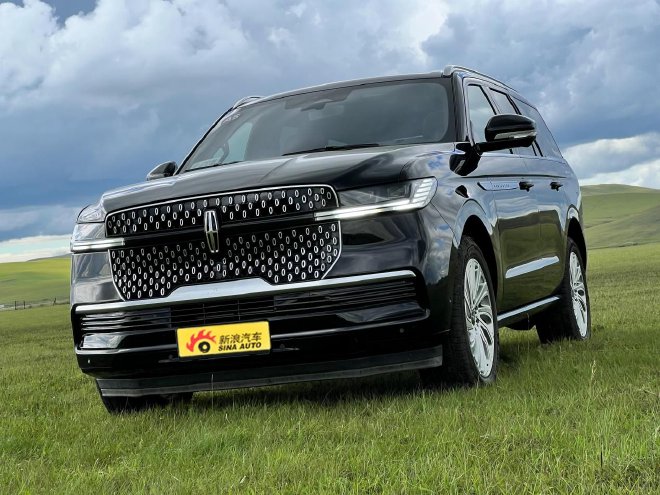 “静若伏虎 动若飞龙” 试总统座驾全新林肯领航员