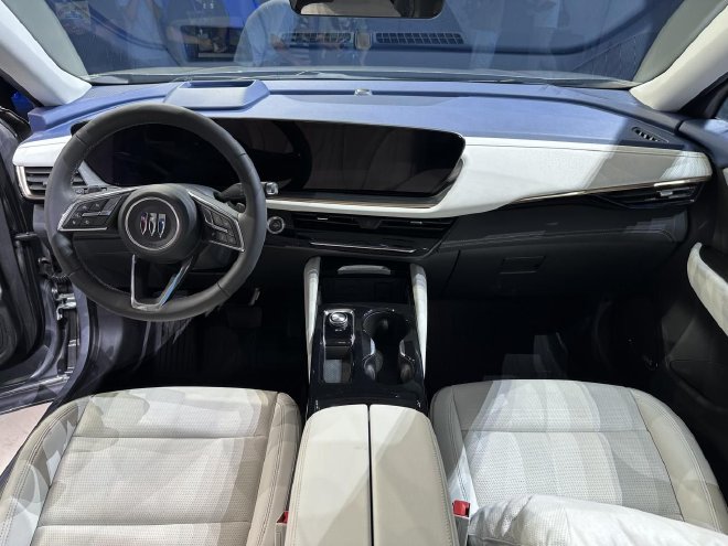 2025成都车展：别克昂科威Plus寰行版亮相