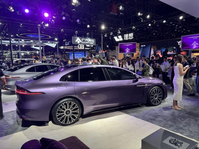 2025成都车展：广汽昊铂全新旗舰轿车亮相