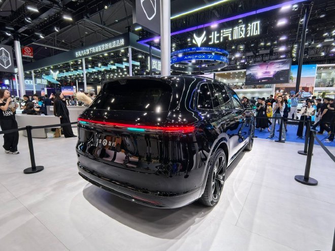 2025成都车展：鸿蒙智行携全系多款新车亮相