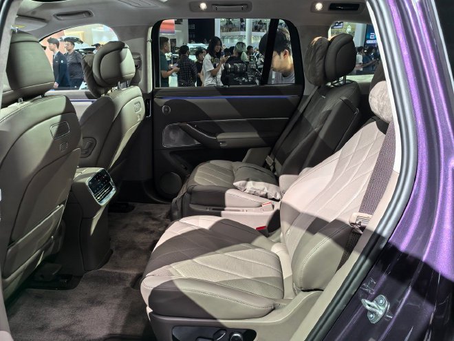 2025成都车展：鸿蒙智行携全系多款新车亮相