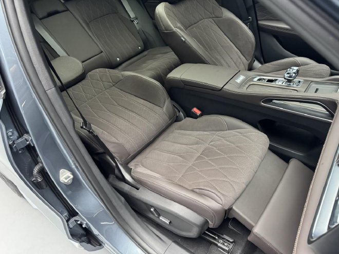 强者更强 静态体验新款星瑞/星越L东方曜