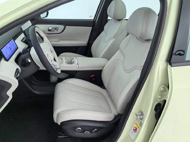 外观配置全面升级 静态体验长安启源全新Q05