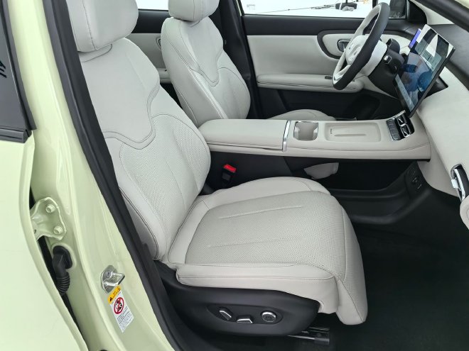 外观配置全面升级 静态体验长安启源全新Q05