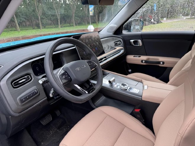 既能“撒野”又能“顾家” 试驾北京越野BJ30旅行家