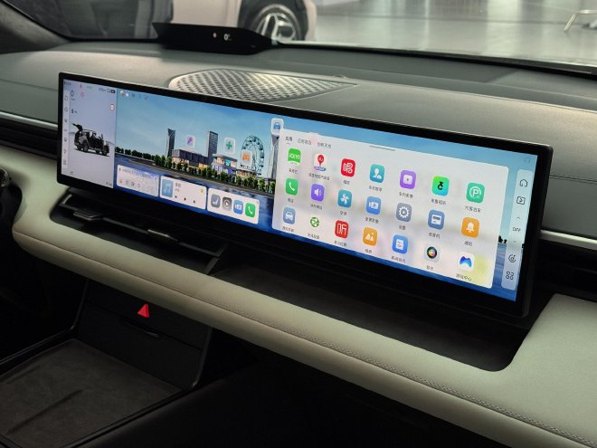 预售价13万起 北京现代EO 羿欧亮相