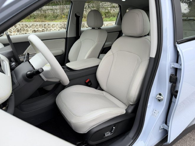 试驾羿驰05S 家用SUV务实好选择