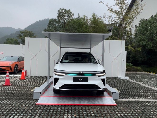 硬核升级看得见！ 试驾焕新极氪7X