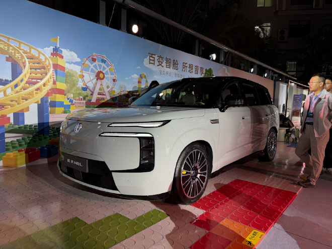 腾势N8L正式上市 售价为29.98-32.98万元