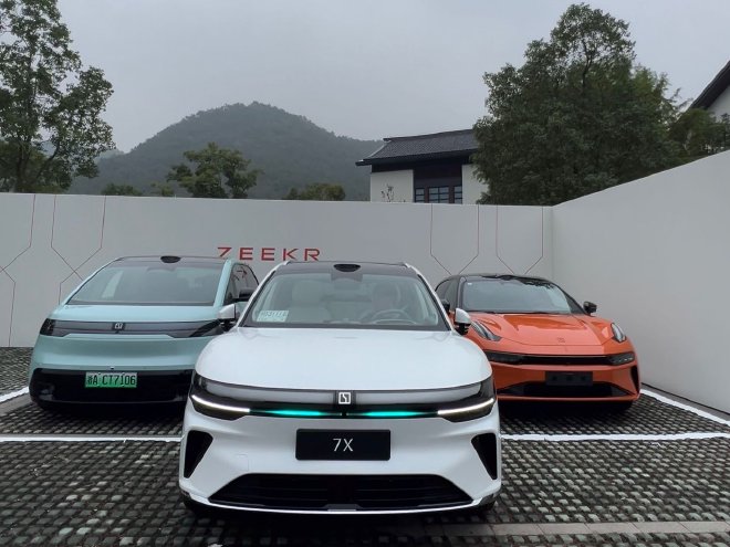 硬核升级看得见！ 试驾焕新极氪7X