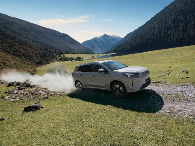 限时厂家置换价11.98万元 第三代蓝电E5 PLUS开启预售