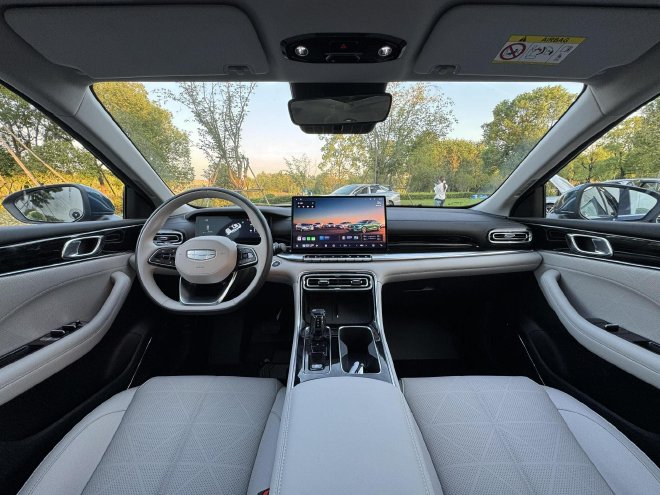 限时6.59-8.29万元 第5代帝豪上市