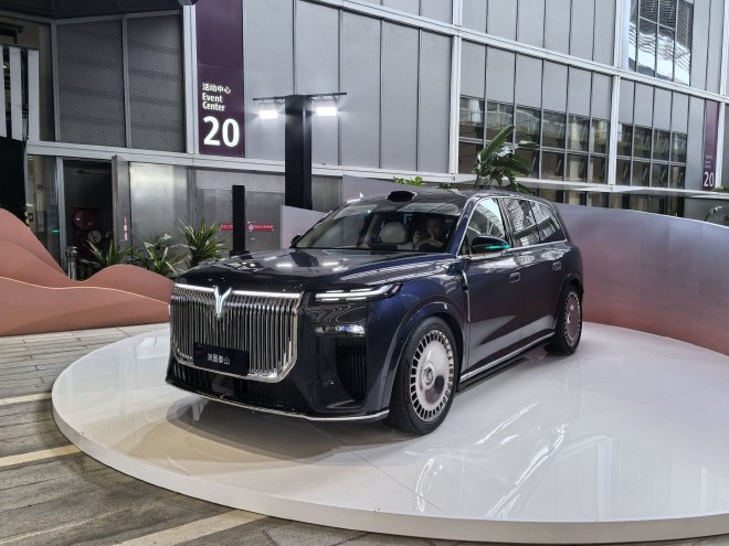 售价37.99-50.99万元 岚图泰山正式上市