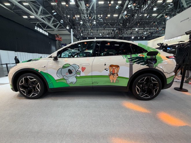 2025广州车展：乐道L60长隆版/L90黑骑士版亮相