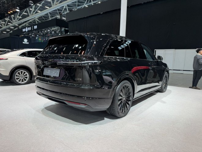 2025广州车展：乐道L60长隆版/L90黑骑士版亮相